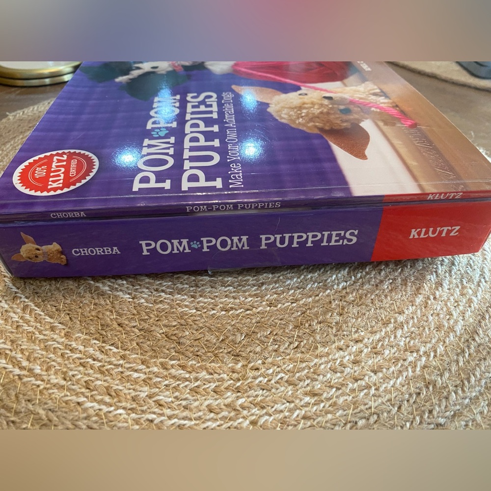 Klutz Pom Pom Puppies Craft Kit - Picture 4 of 6